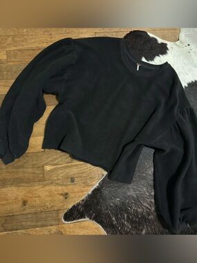 Free People Black Puff Sleeve Cropped Sweatshirt